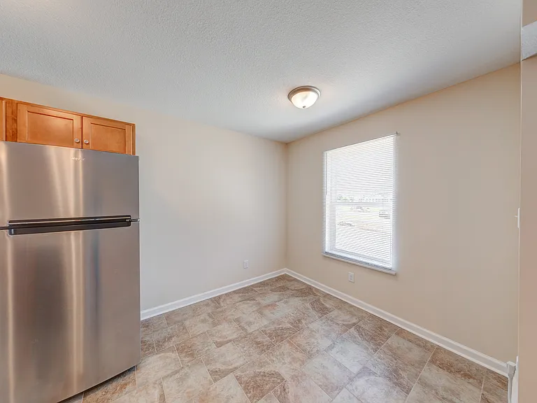 8610 W Smith St #101 — Photo 2