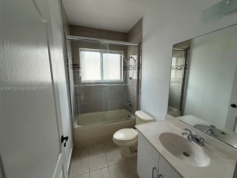1926 SE 23rd Ct #1926 — Photo 14