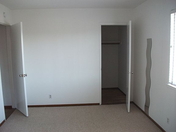 4th image of 93 Kennedy Ave APT D