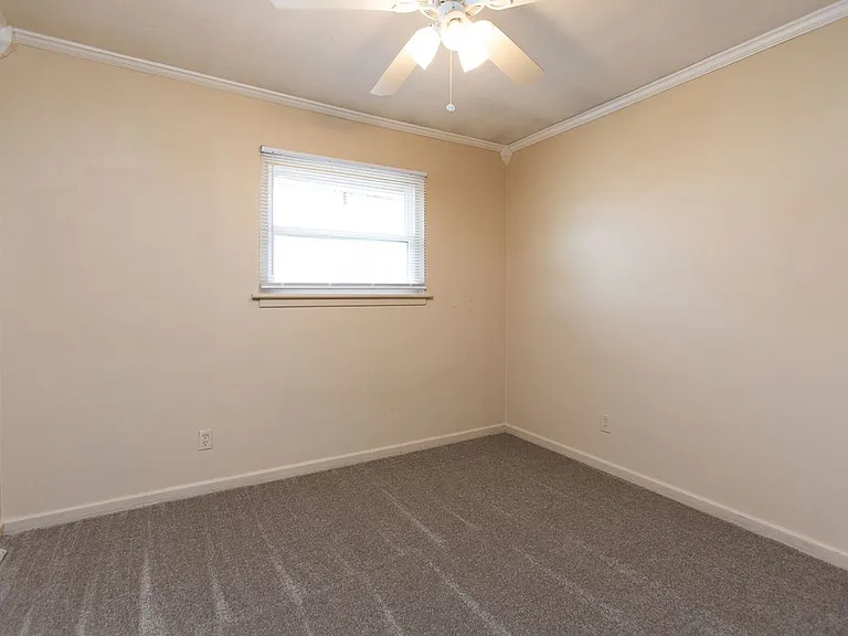 10 Warren Dr — Photo 34