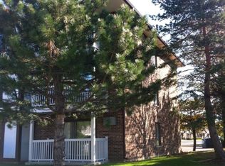 249 Gregory St APT 6, Aurora, IL 60504