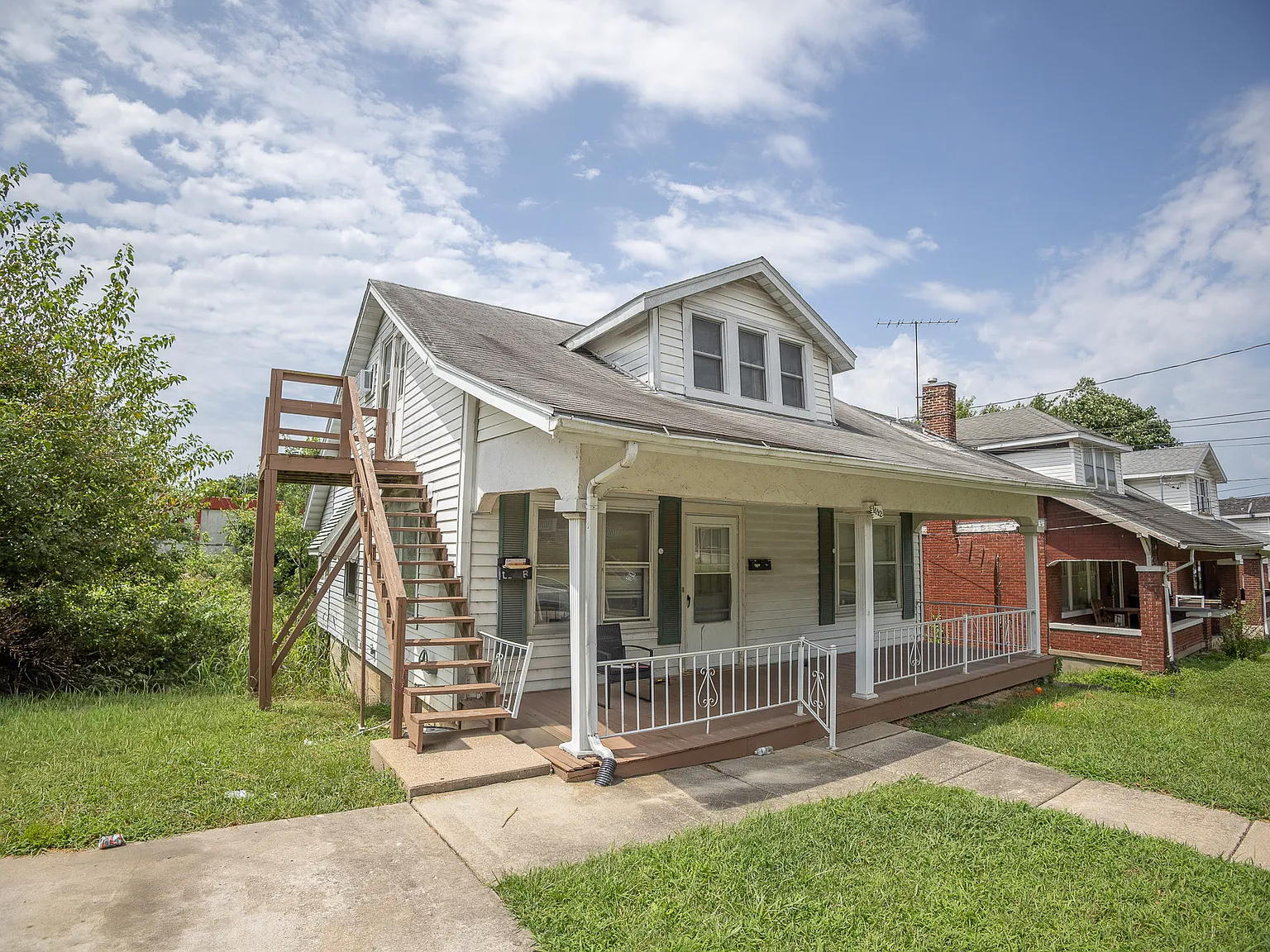 1112 East Miller Street - B — Photo 2
