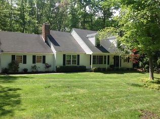 29 Round Top Rd, Warren, NJ 07059