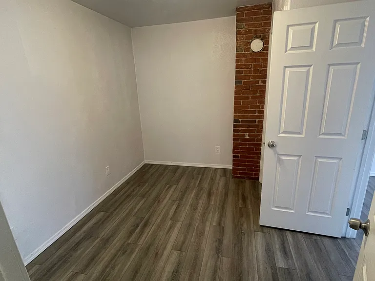 1218 W 7th Ave #3 — Photo 3