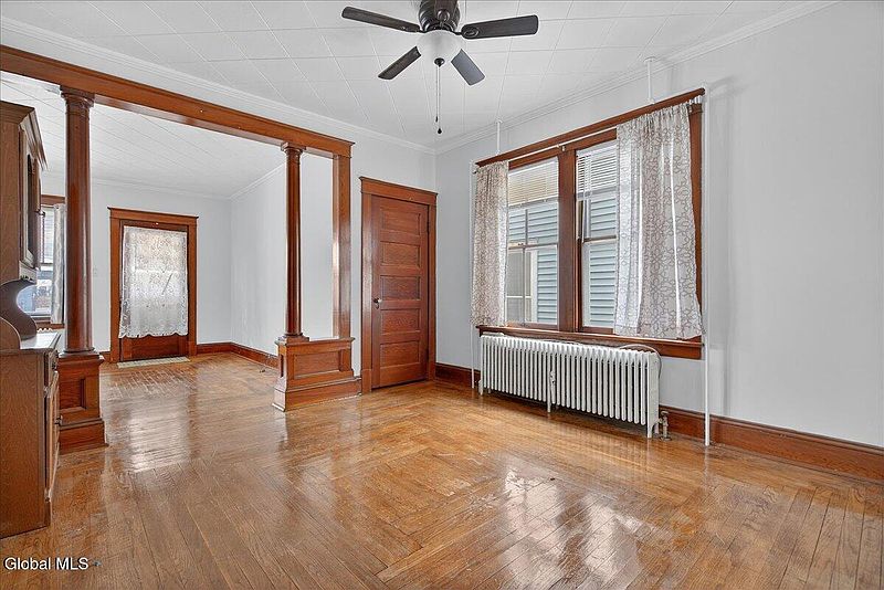 5th image of 99 James Street