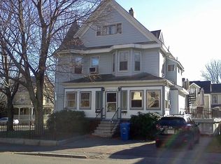 64 Chestnut St, Wakefield, MA 01880