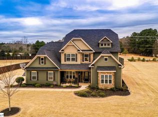 112 Angel Falls Dr, Simpsonville, SC 29681