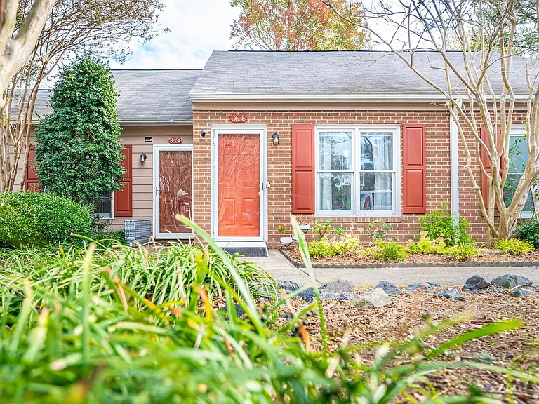 3636 Crystal Ct #3636 — Photo 6