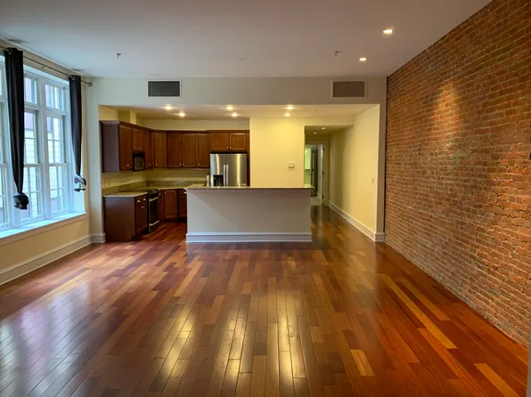 59 N 3rd St APT 4E, Philadelphia, PA 19106