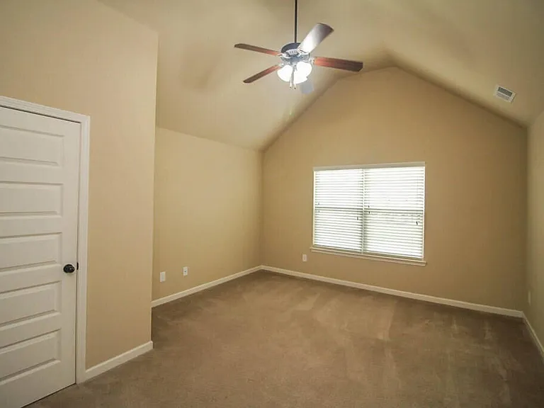 2733 Huntcliffe Dr — Photo 28