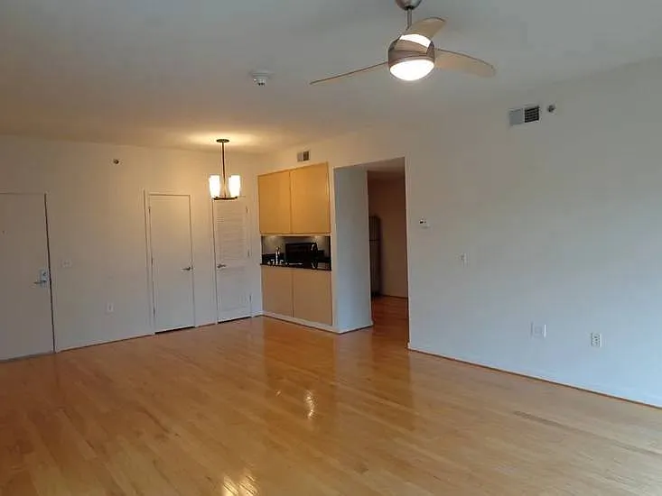 Vista Lofts — Photo 4