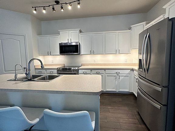 5th image of 5911 Coquyt Dr