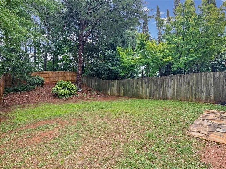 1566 Paces Ferry North Dr SE — Photo 33