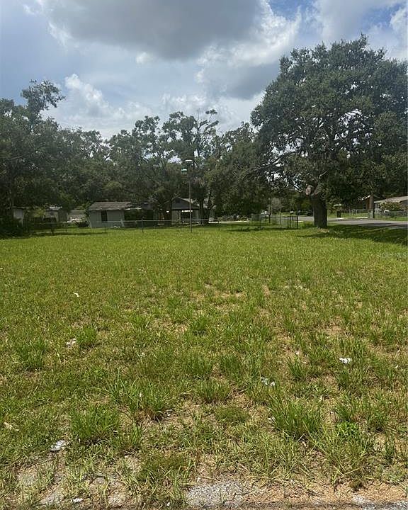 2nd image of 7225 E 29TH AVENUE LOT 000010