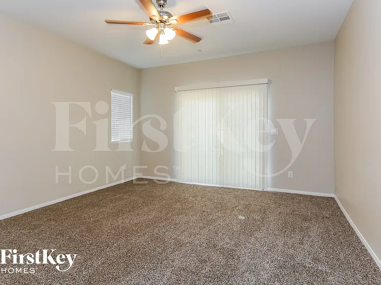 8933 Hand Painted Ct — Photo 5
