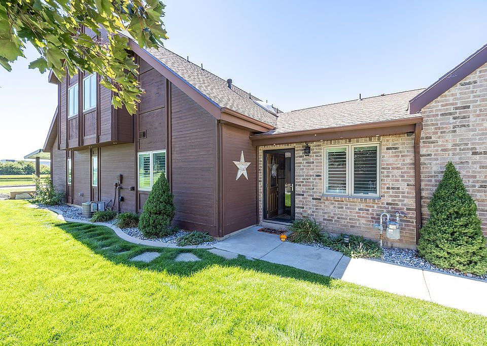 1st image of 317 Willow Way