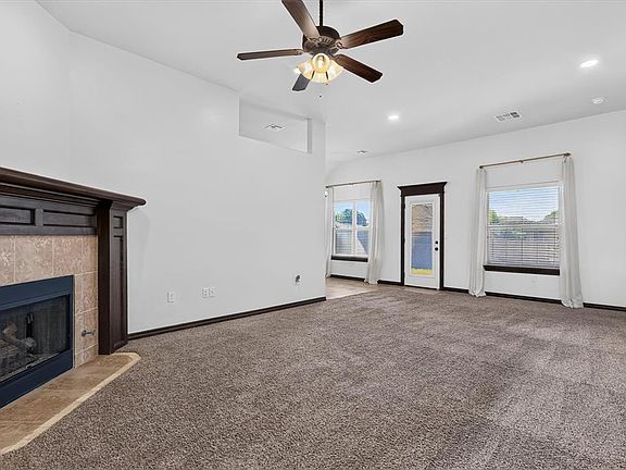 3rd image of 11116 SW 38th Cir