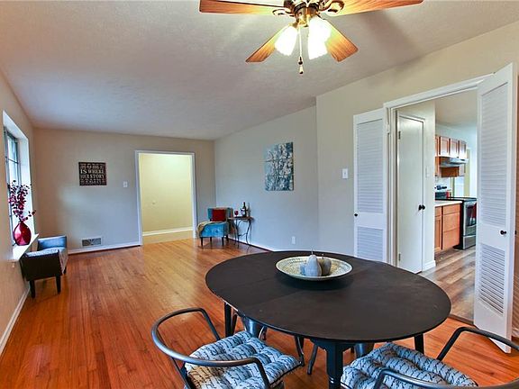 5th image of 618 Wildgrove Dr