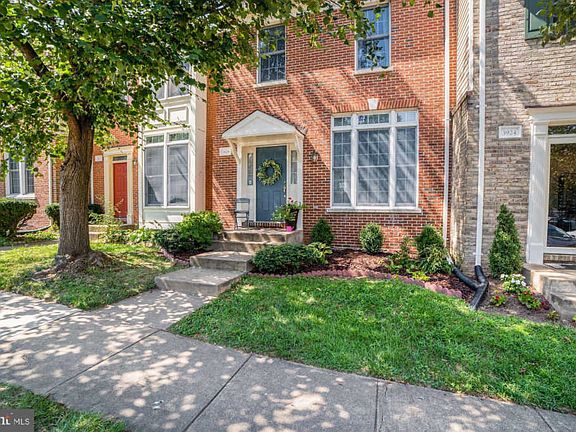 4th image of 3926 Kathryn Jean Ct
