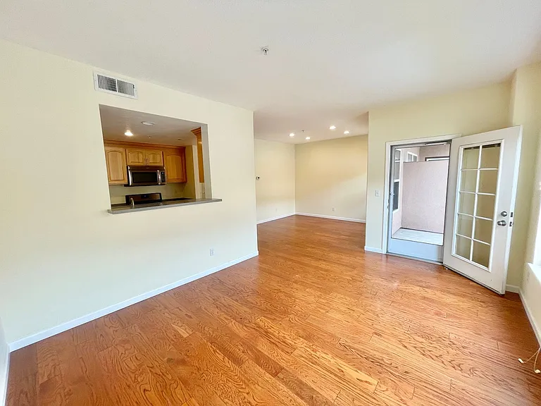 171 Stoneridge Ln — Photo 1