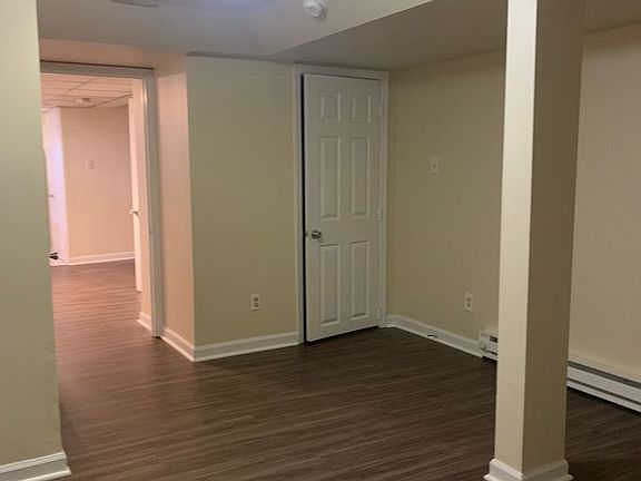 5th image of 838 W Washington St #1