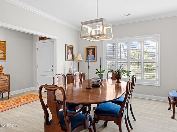 4th image of 10117 Songbird Ln