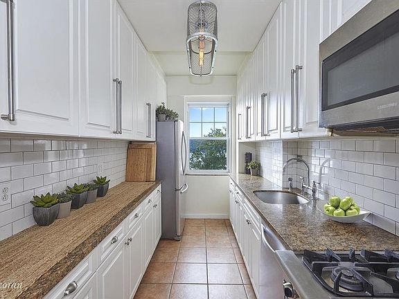 5th image of 140 Cabrini Blvd APT 31