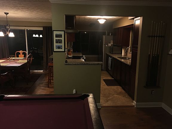 4th image of 3818 Chestwood Ave