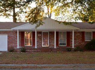 1805 Revere Dr, Hampton, VA 23664