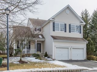 10 Stone Ridge Ct, Little Falls, NJ 07424