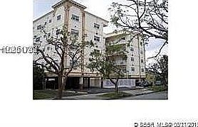 2nd image of 2008 Jackson St APT E5