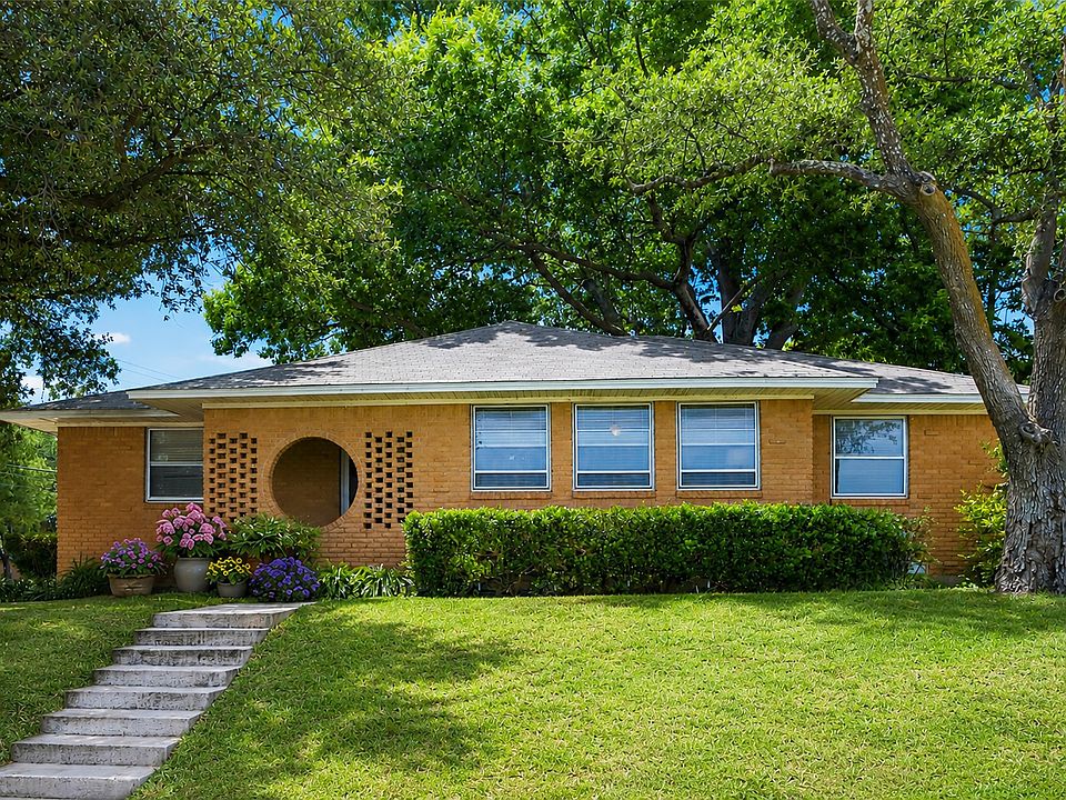 1st image of 635 Classen Dr