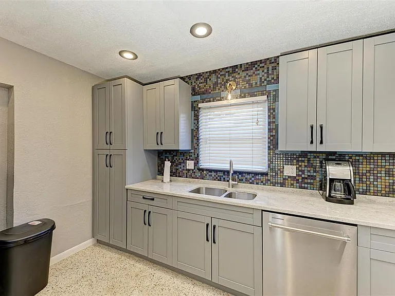 6000 Bayou Grande Blvd NE — Photo 19