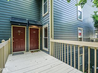 3111 Canyon Point Cir, Roswell, GA 30076