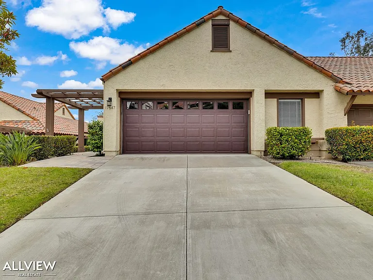 17547 Devereux Rd — Photo 52