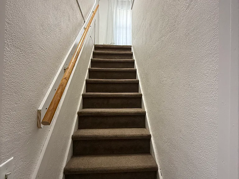 access to the second floor suite