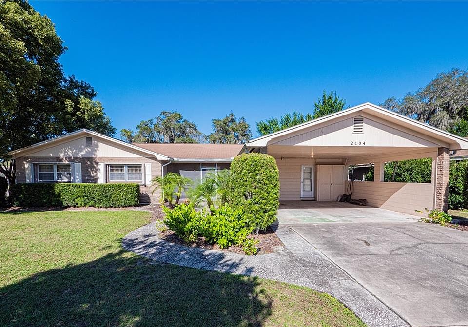 1st image of 2104 Lake Holloway Blvd