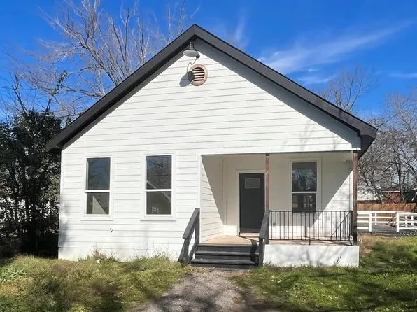 115 W Ila St, Elgin, TX 78621