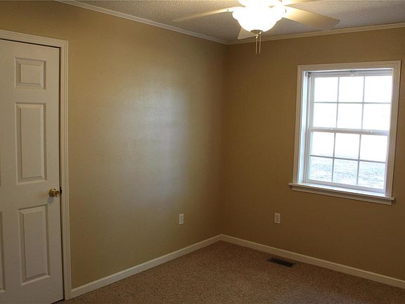 4th image of 954 County Road 559