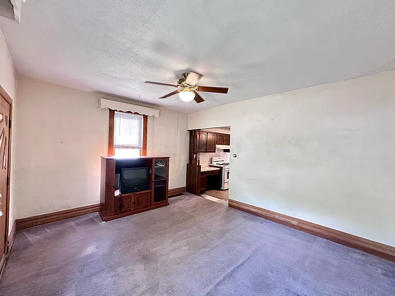 1413 Laurel Pl — Photo 13