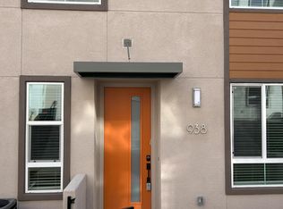 938 Crimson Leaf Way, Vista, CA 92081
