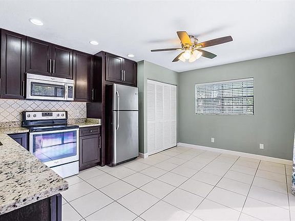 4th image of 357 Prestwick Cir APT 3