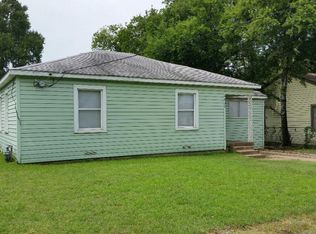6830 Red Bud Dr, Dallas, TX 75227