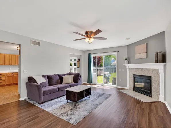 310 W Clover Lane, Cottage Grove, WI 53527