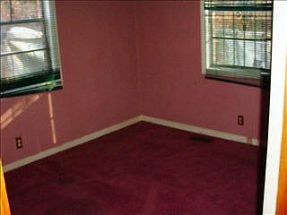 5th image of 225 Bluff Dr