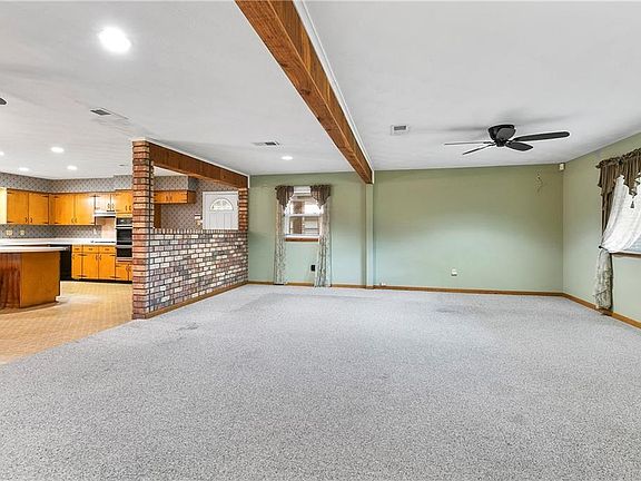 5th image of 1909 Green Oak Dr