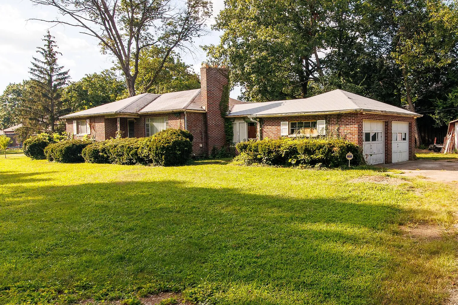 1956 Bluff Ave photo 1
