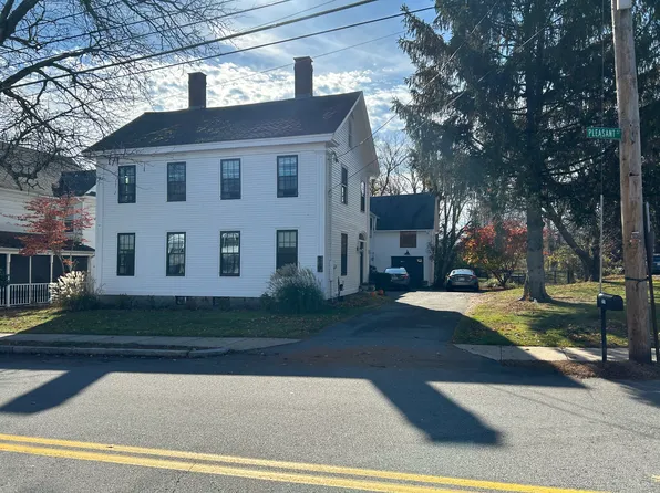 217 Main St, Groton, MA 01450
