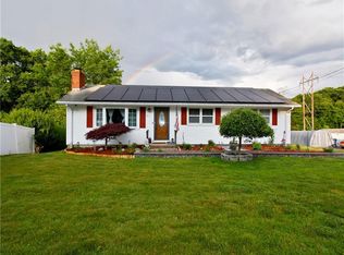 97 Dana Ln, Meriden, CT 06451