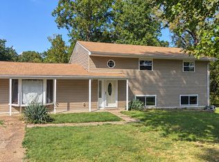 1255 Vero Ln, Ballwin, MO 63011